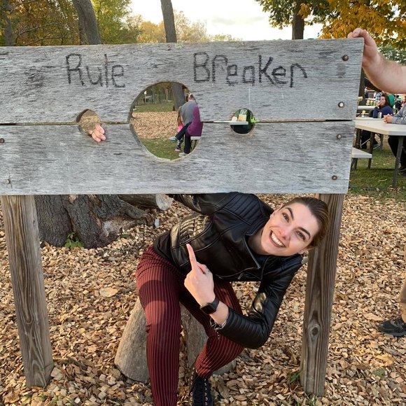 Meet your Posher, Claire - Picture 1 of 1